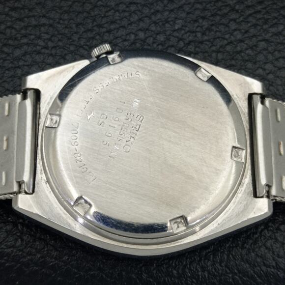 Vintage 1989 Seiko Automatic Mens Silver Watch W/daydate & Gold accents - Picture 8 of 10